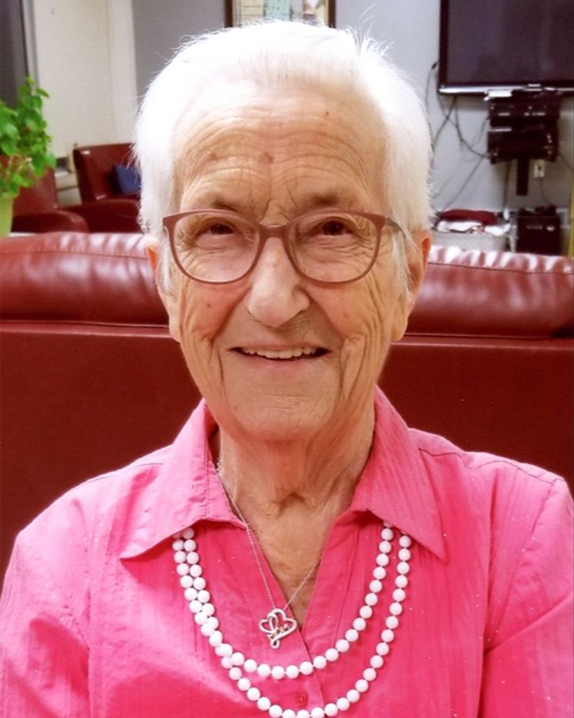 Susanna (Sue) Schmidt (nee Hildebrand)