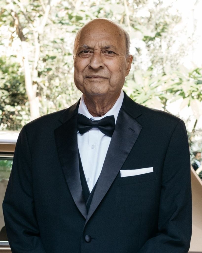 Dushyant H Desai Profile Photo