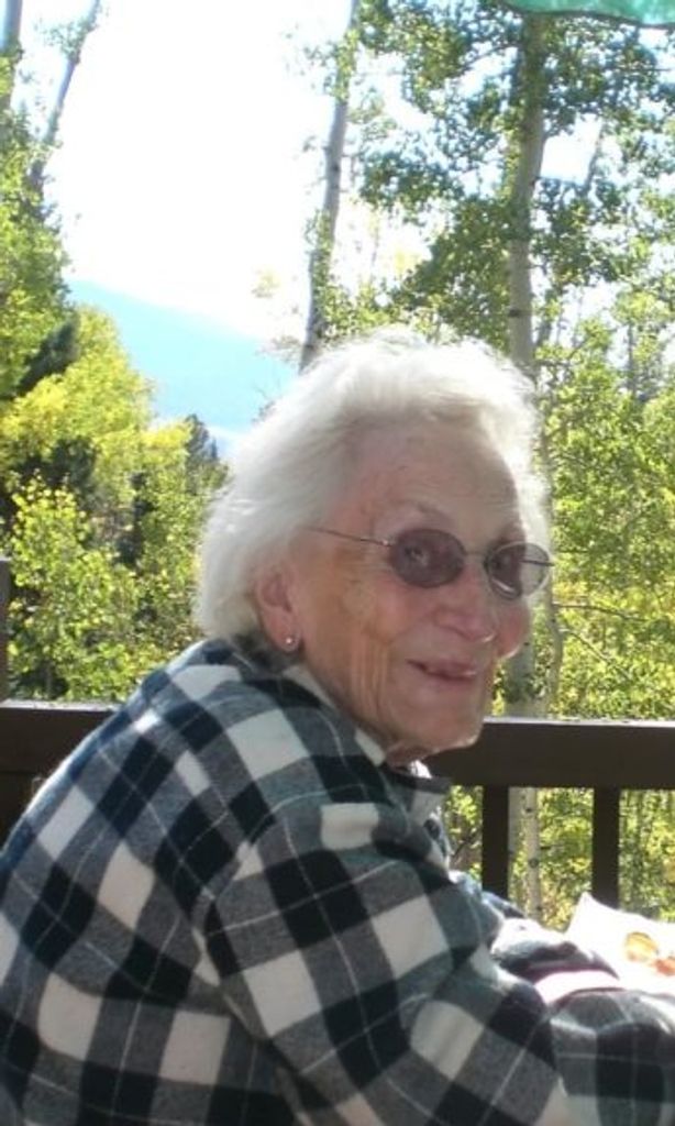 Ruthellen Gordon (Green)