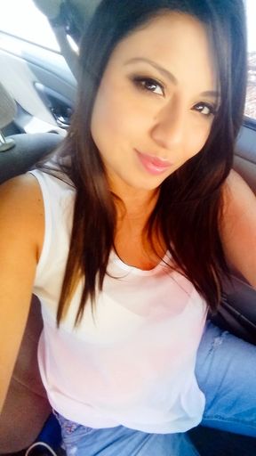 Karen Lizbeth Medellin photo gallery thumbnail 173 of 204