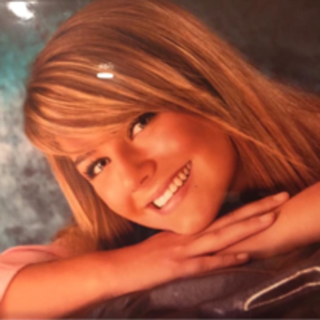 Lauren Elizabeth Thomas