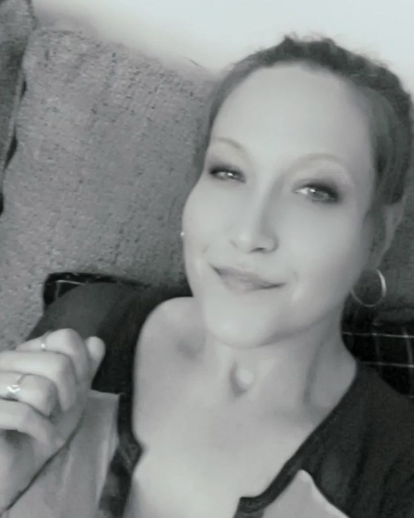 Desari J. Burnham Profile Photo