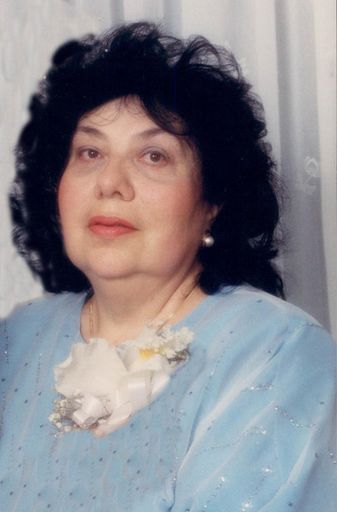 Yvette-Marie Mascarin photo gallery thumbnail 1 of 3