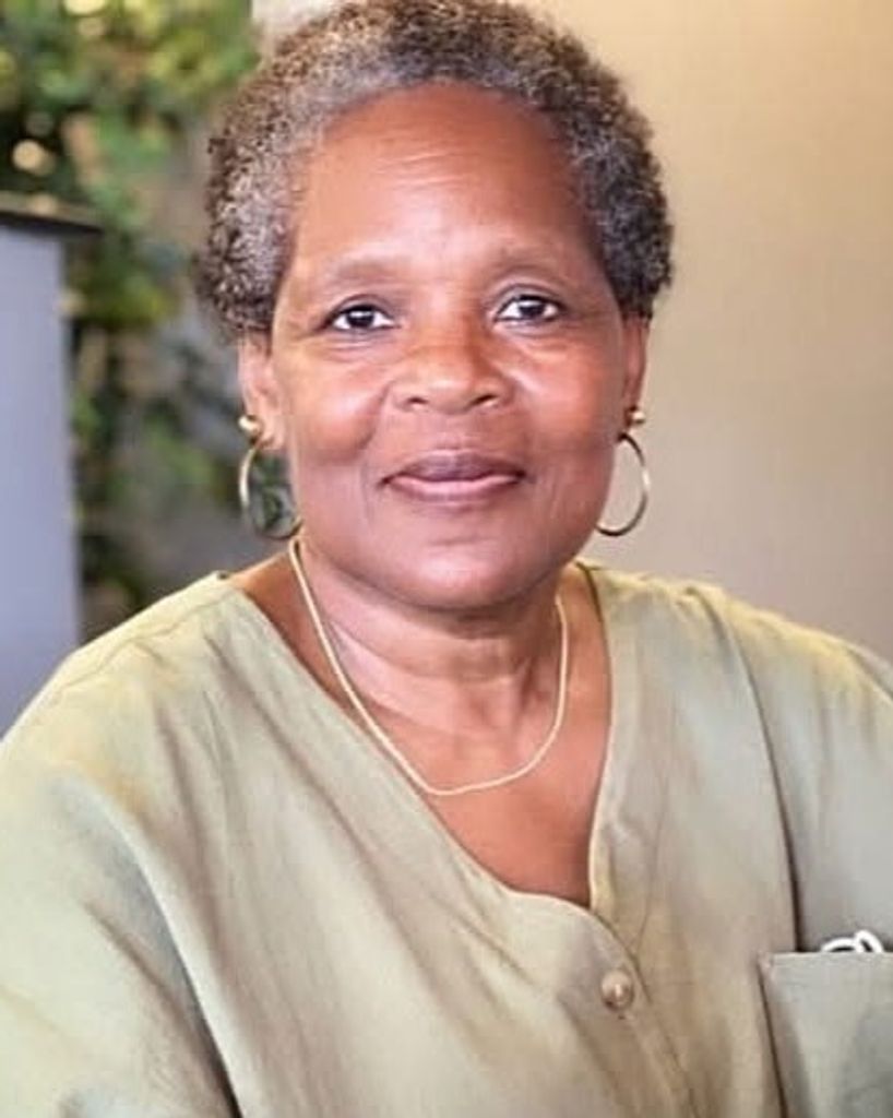 Lorestine Dubose Hunter Profile Photo