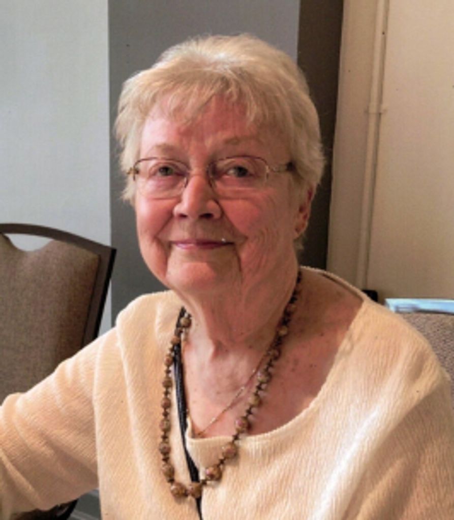 Elaine Lapierre Profile Photo