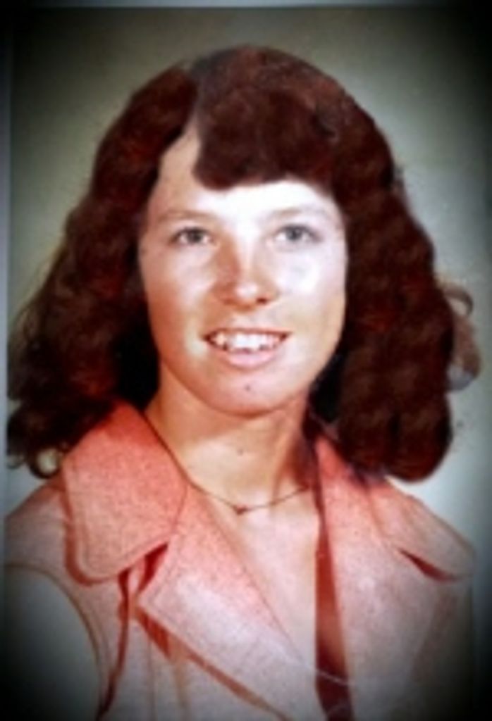 Peggie Arlene Courvelle