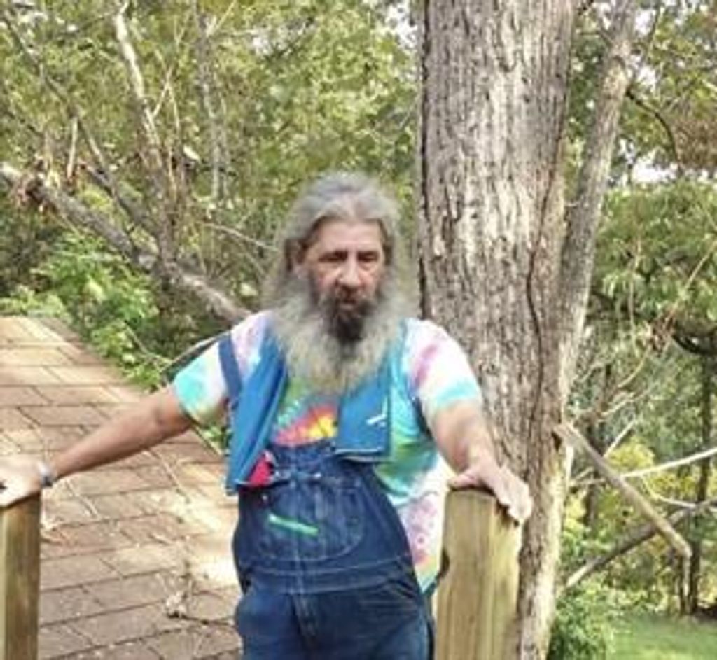 Robert  "Bo" Rivard