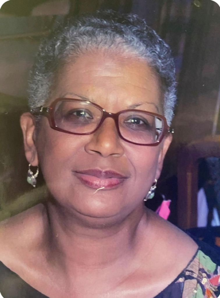 Helen Lewis Profile Photo