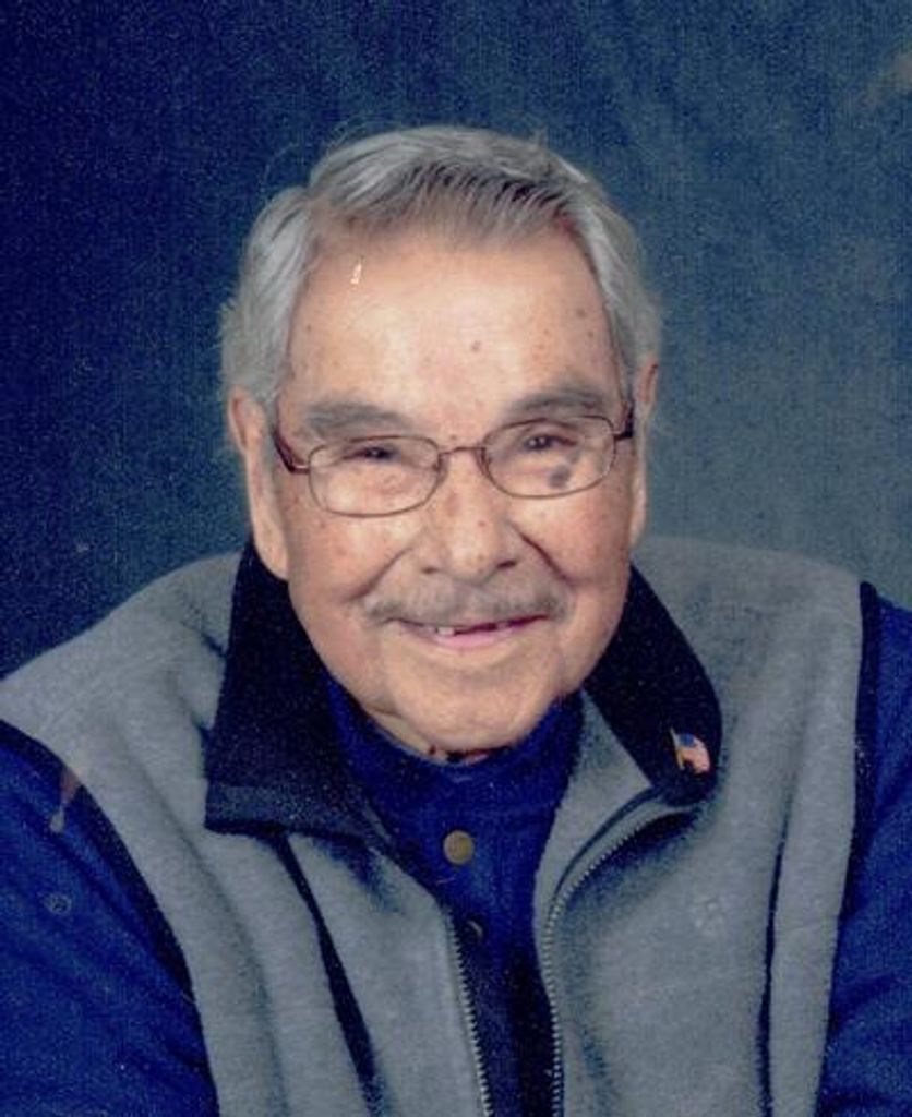 Louis M. Robles Profile Photo