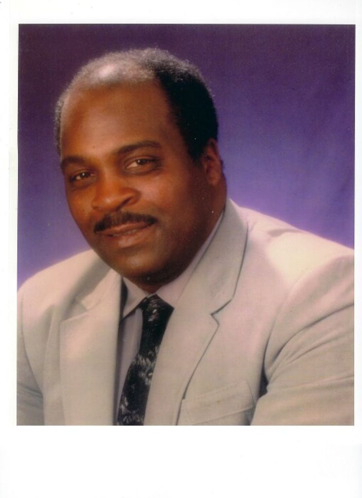 Kenneth L. Davenport
