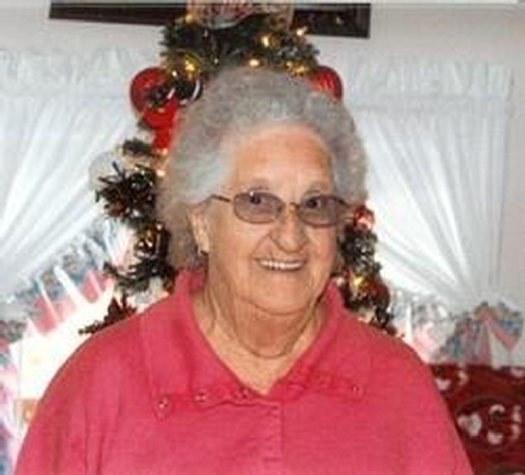 Lola Kennedy Profile Photo