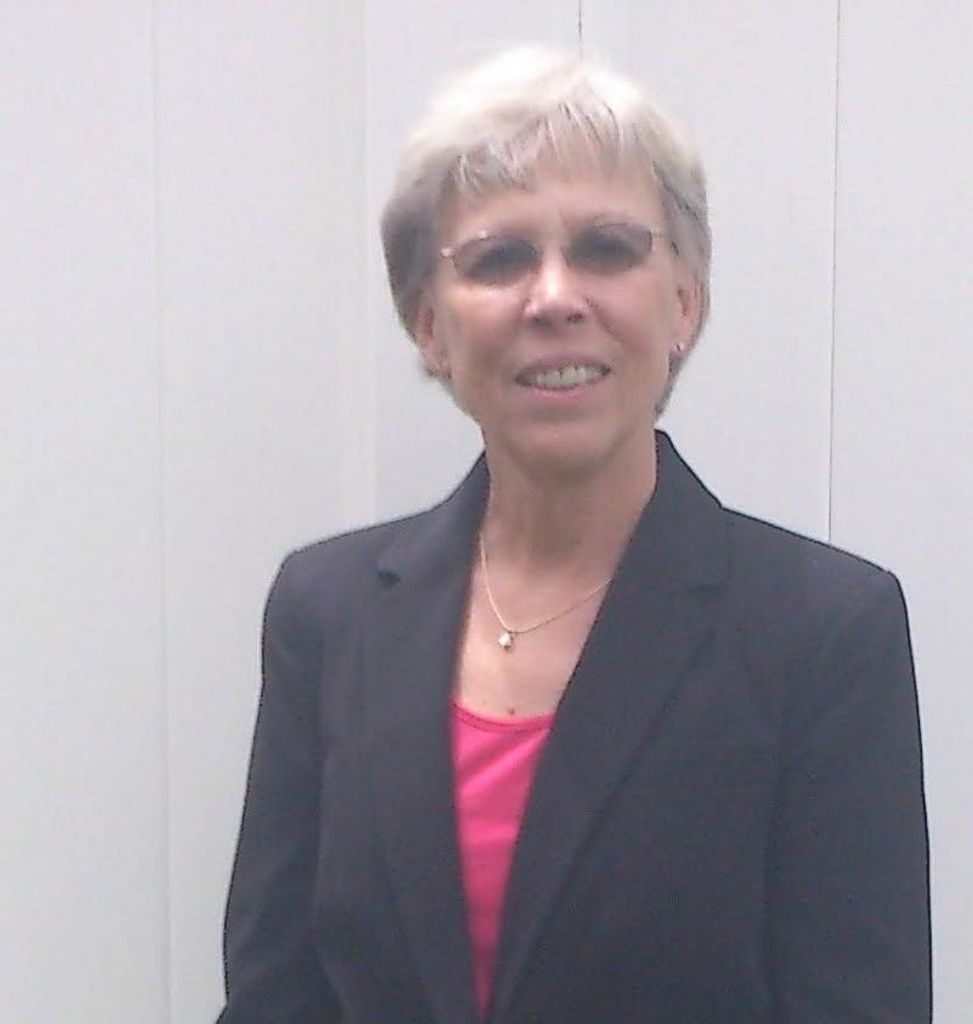 Sharen D Paternoster