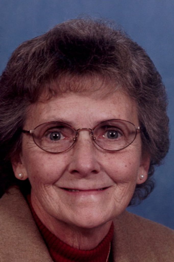 Linda M Glover