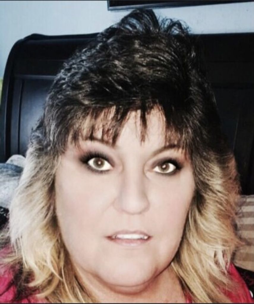 Laura Garrett Profile Photo