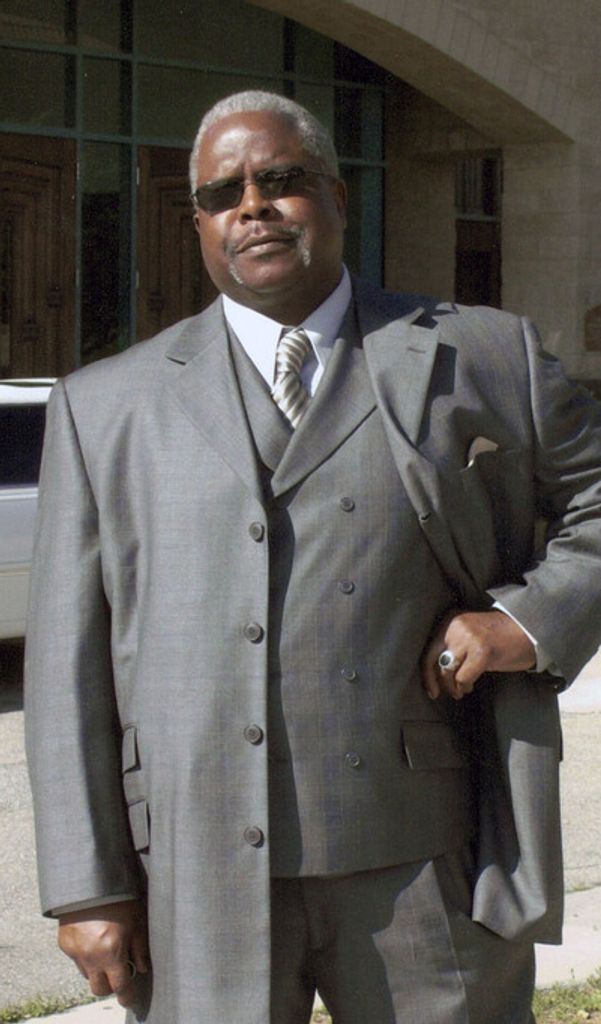 Robby D. Woods Profile Photo