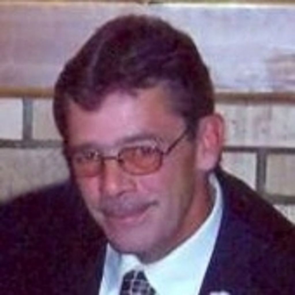 Mr. Warren Charles Lustig