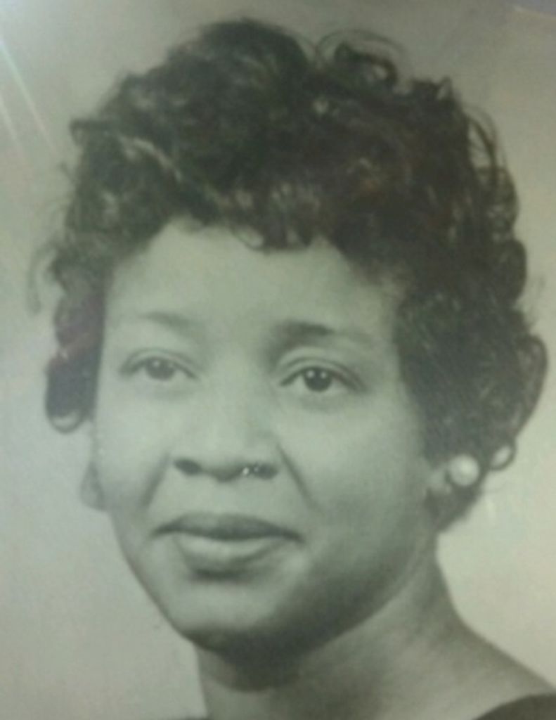 Louise Richardson Profile Photo
