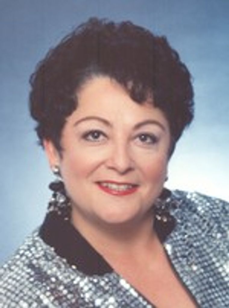 Marina Zacher Profile Photo