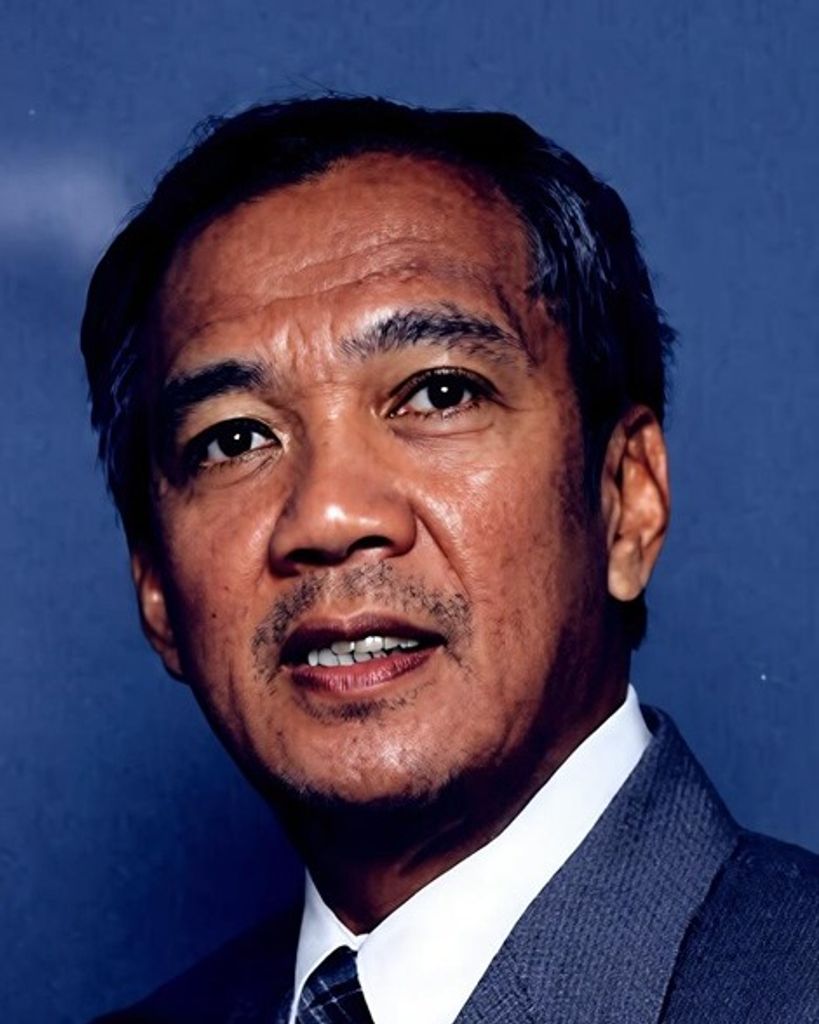 Victor Roxas Castro