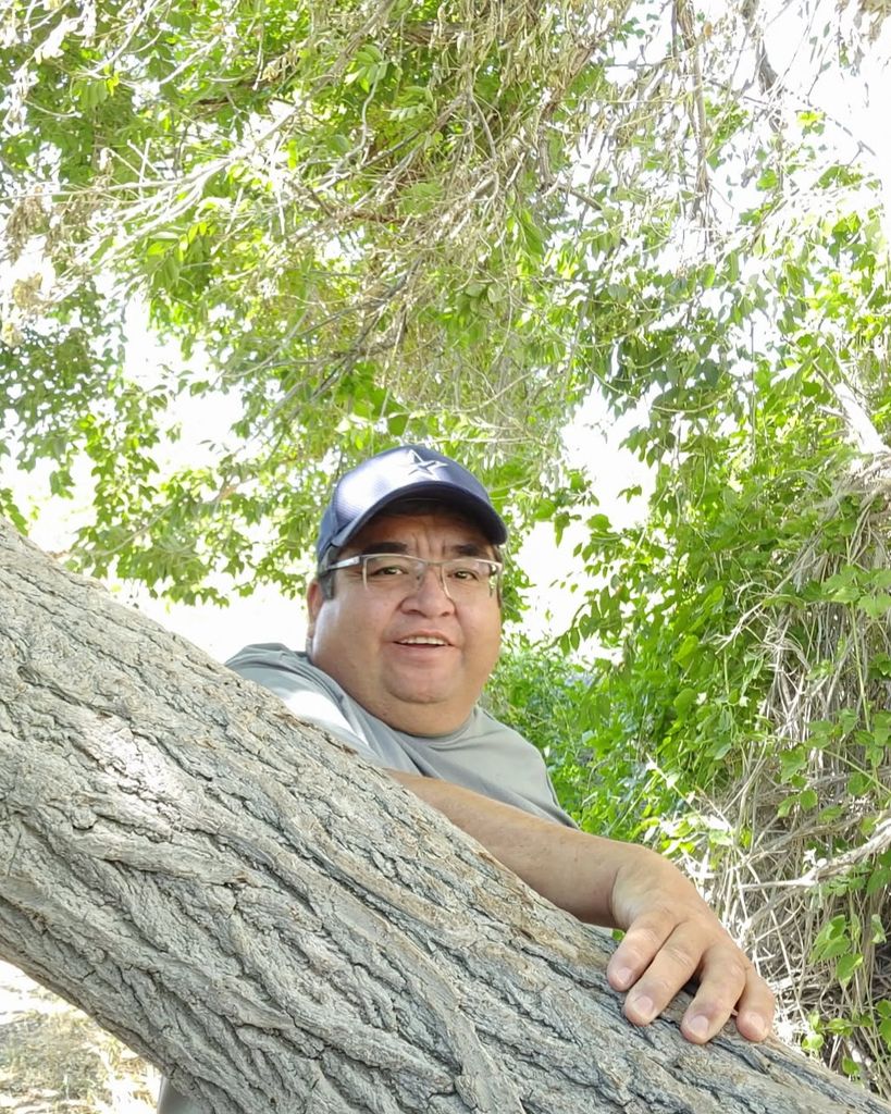 Michael Evan Fernandez