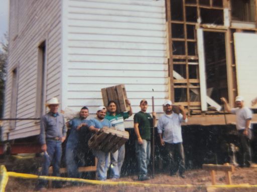 Santos Valdez Sr. photo gallery thumbnail 106 of 151