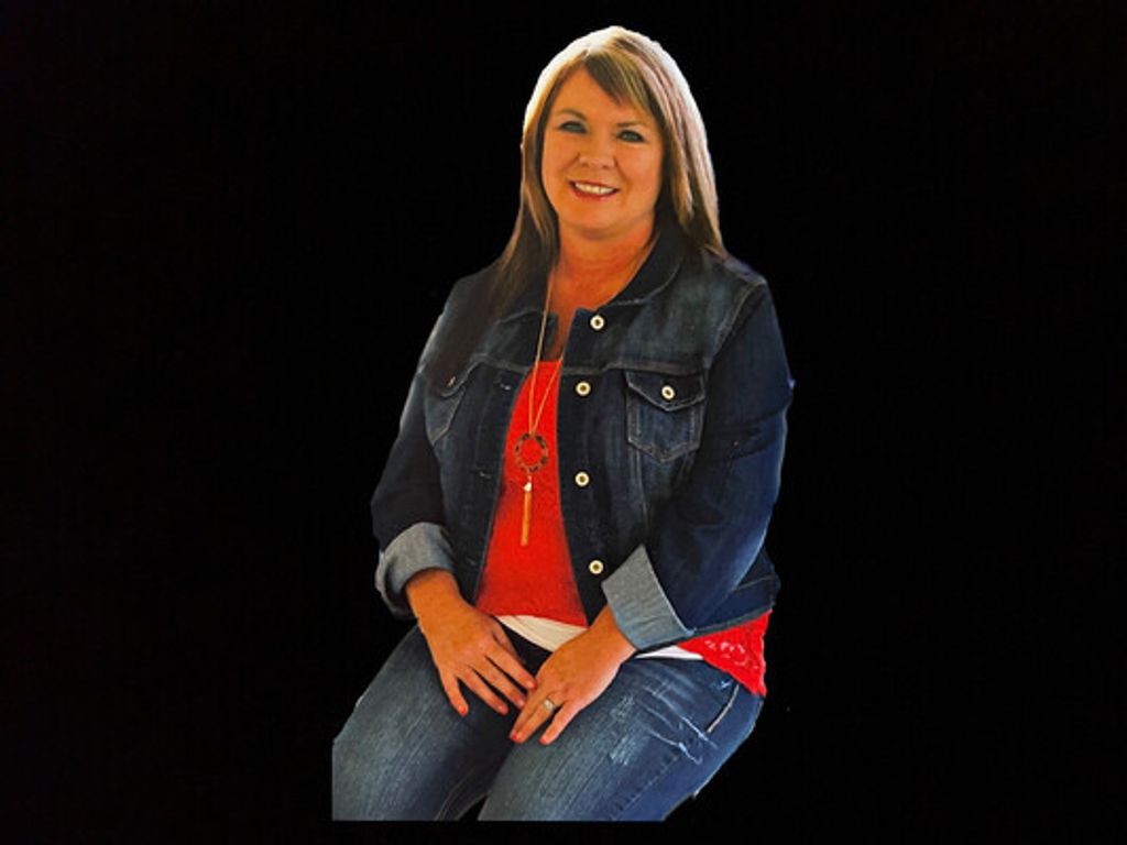 Crystal Lucille Hernandez Profile Photo