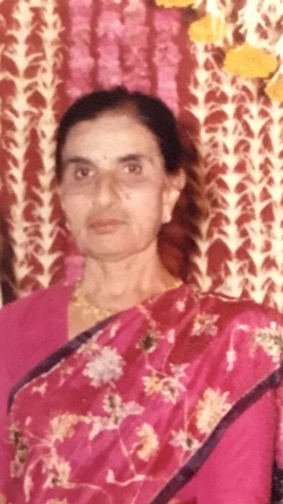 Smita (Bharani)  Roy