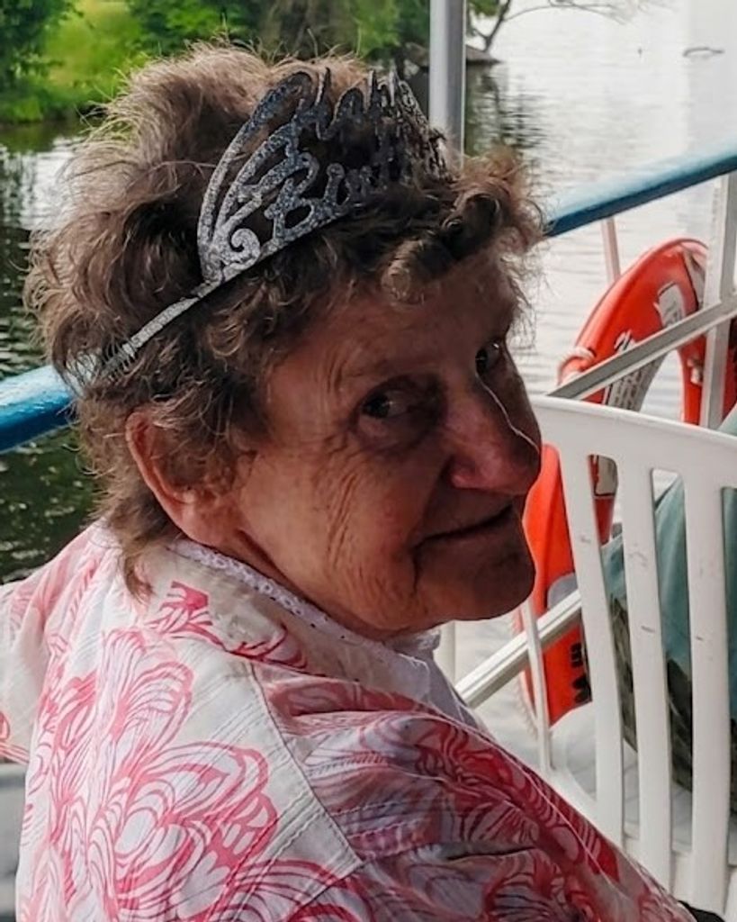 Helen Hynes Profile Photo
