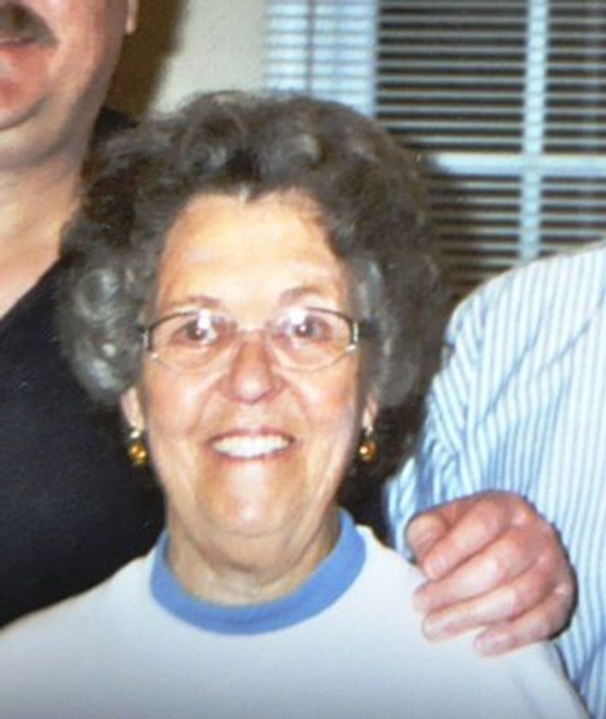Annie Robbins