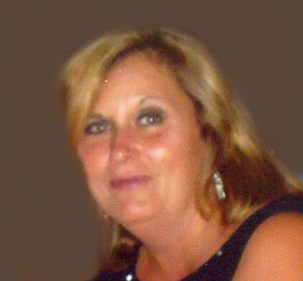 Vicki L. (Trozzi)  Maione