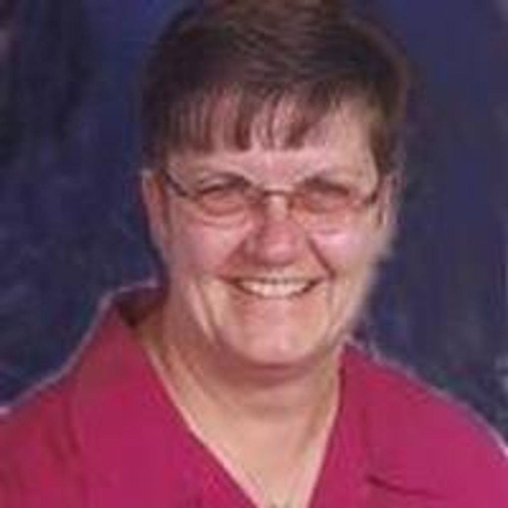 Lynn Marie Lloyd Profile Photo