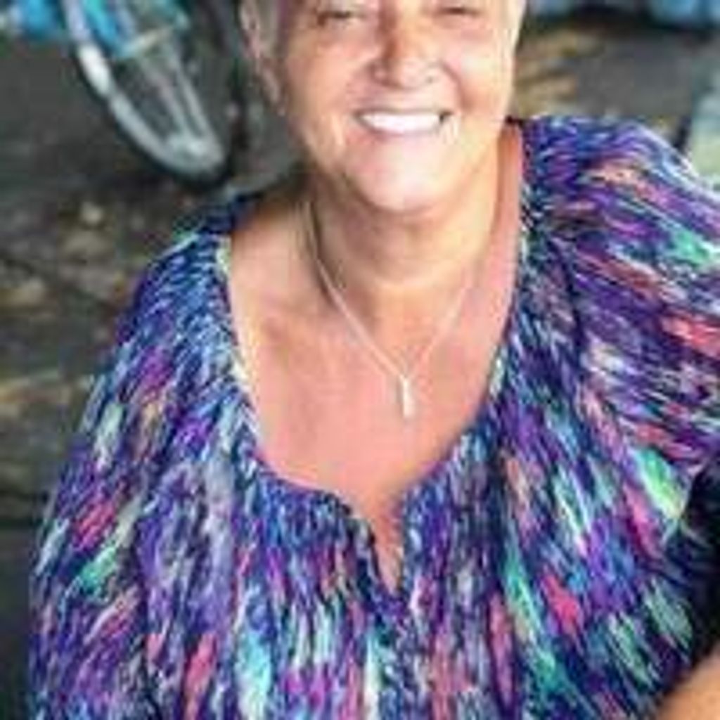 Mary L Schilling