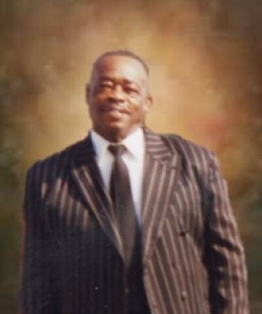 Roosevelt Woods Profile Photo