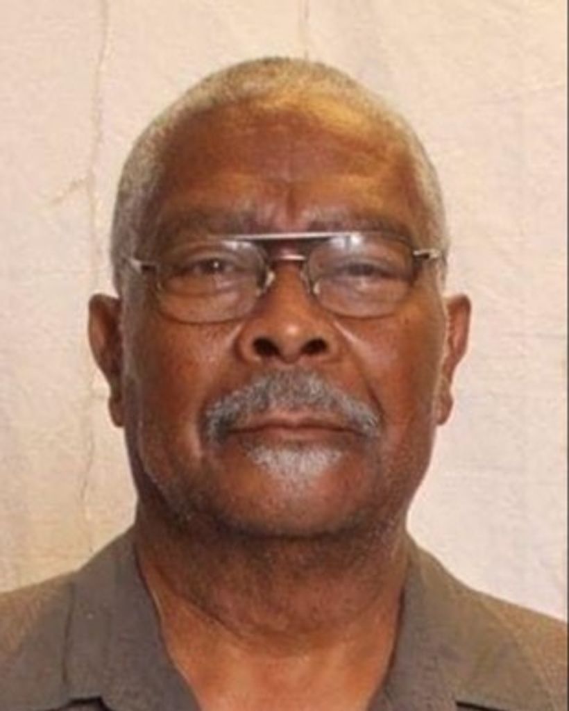 Robert Earl Locke, Sr.
