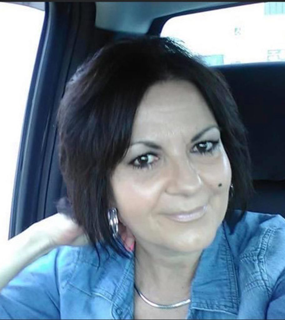 Paula Ainsworth Profile Photo