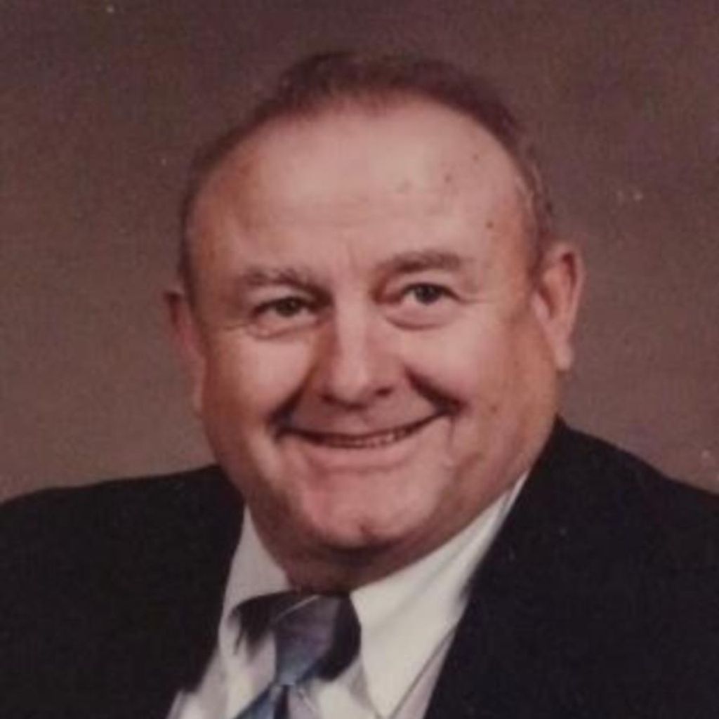 Tommy Howell Profile Photo