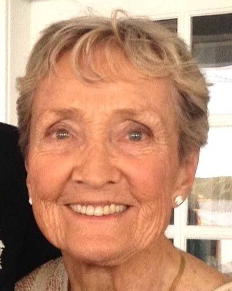 Carlyn Helmer Profile Photo