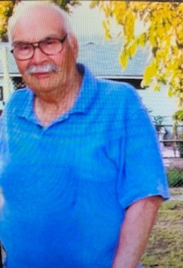 Alejandro " Pollo" M. Rendon