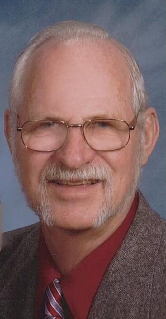 Gene Sundquist Profile Photo