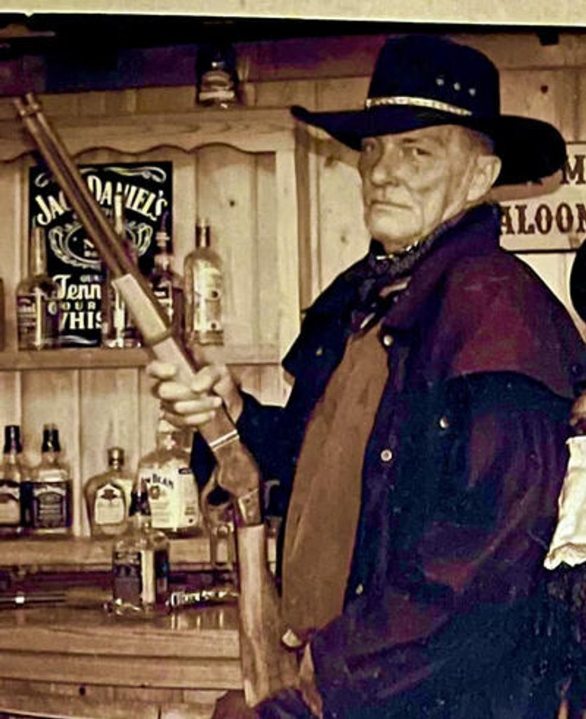 Michael Edward Robinson Profile Photo