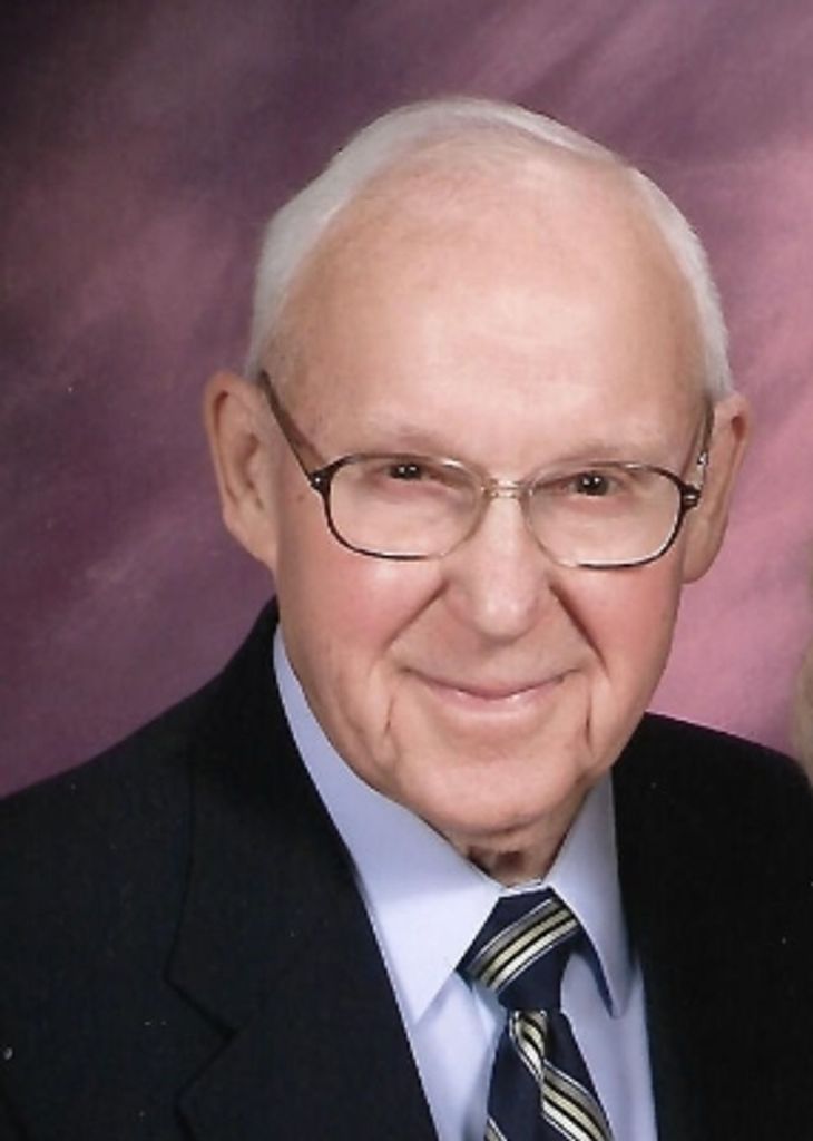 Rev. Harold Ray 'Hal' Kelly