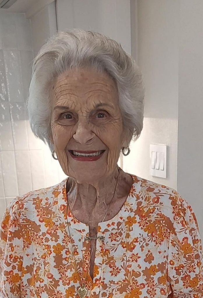 Melba Rose Anastopoulos Profile Photo