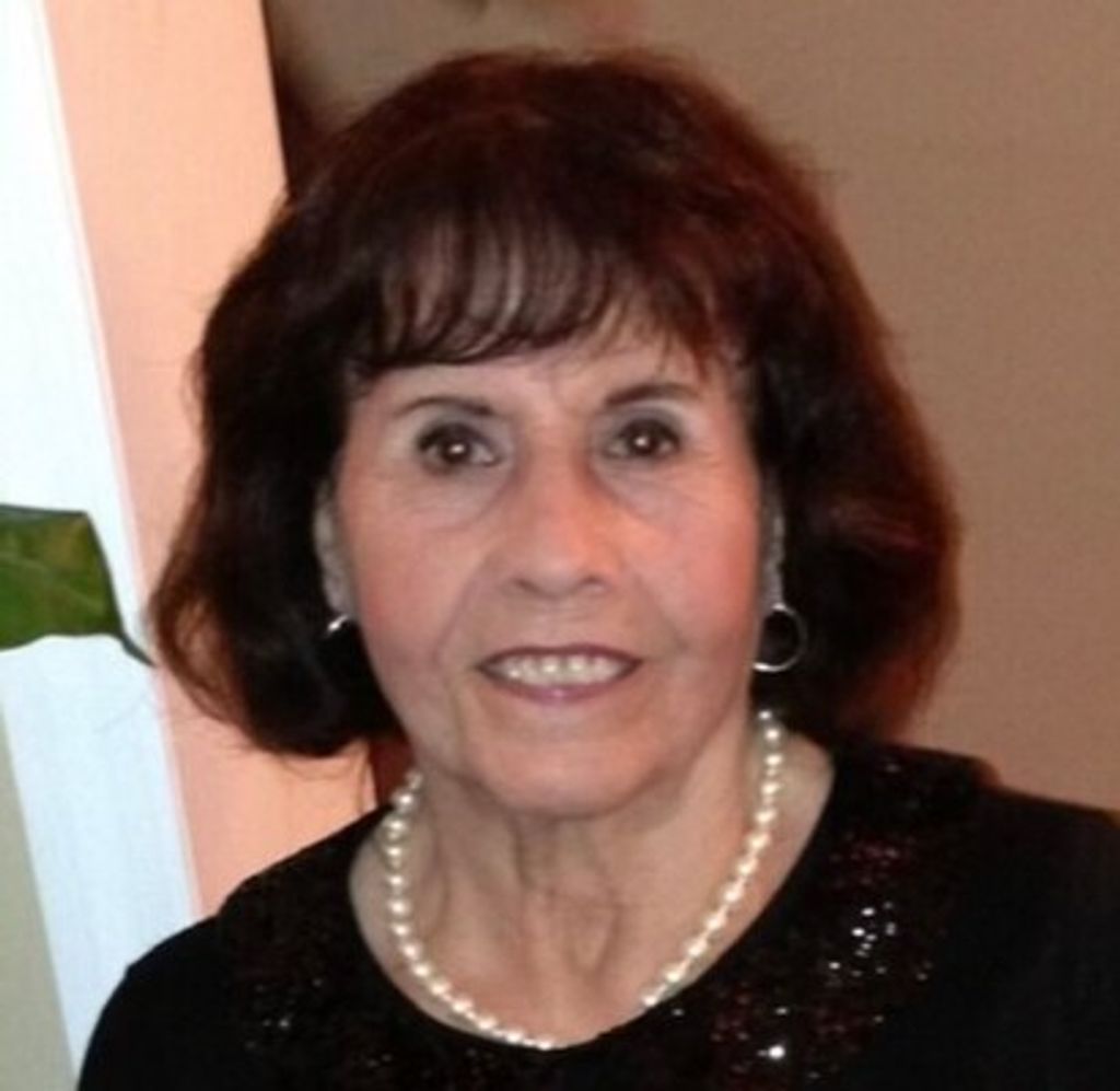 Carmella Dellafave Profile Photo