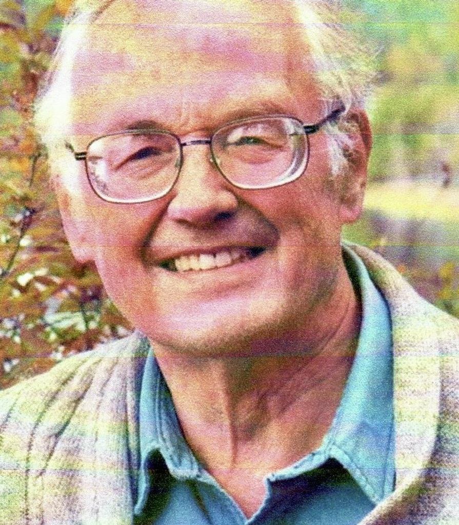 Dr. Clive S. Gray Profile Photo