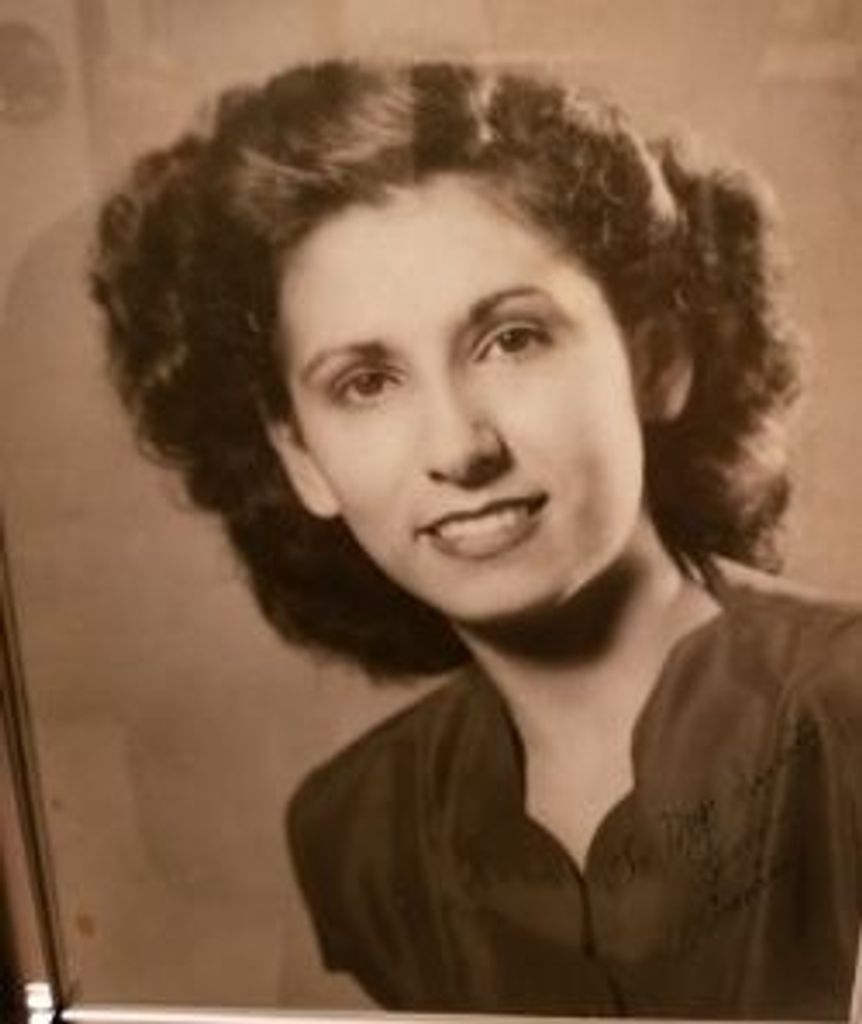 Minnie Escobedo Profile Photo