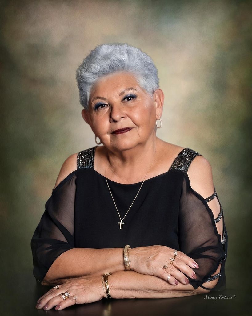 Viola Montanez