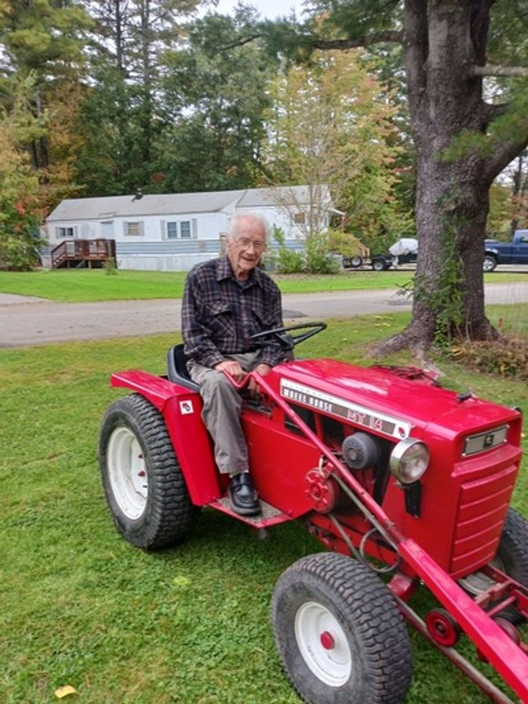 Richard E. Ellis Profile Photo