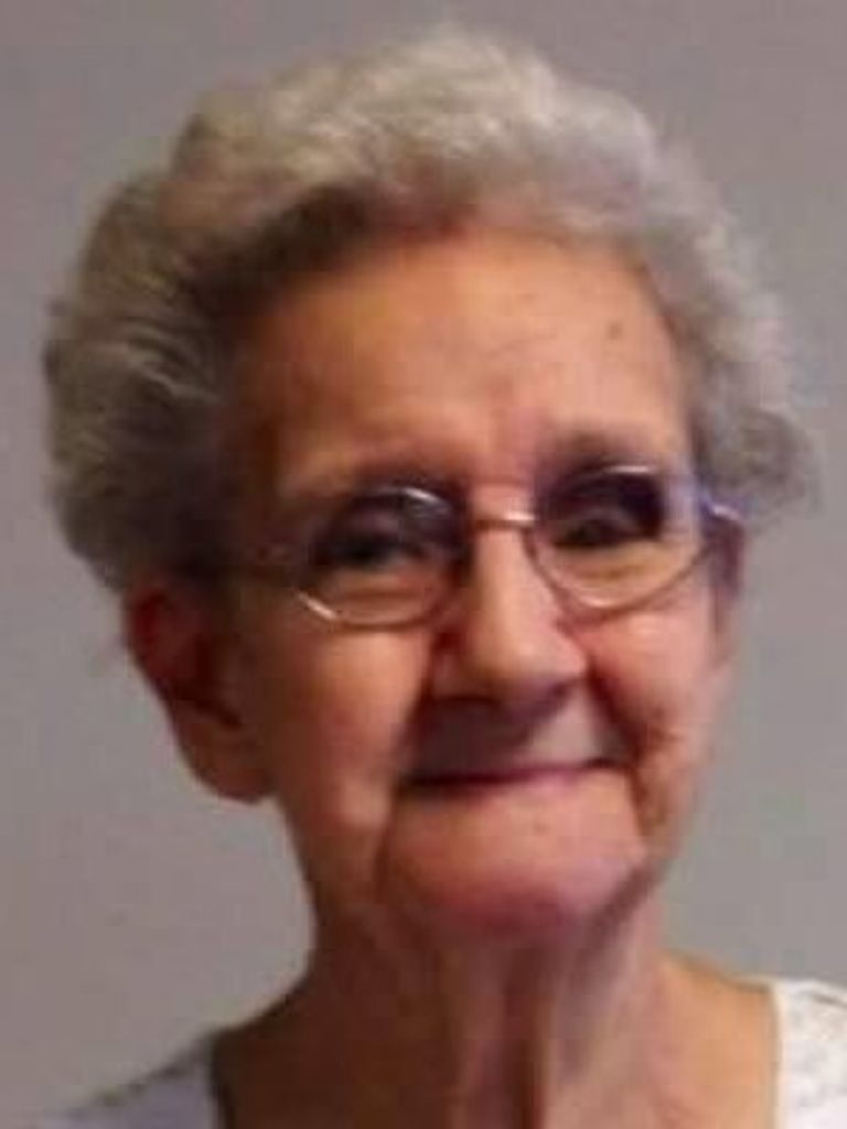 Rowena Akers Profile Photo