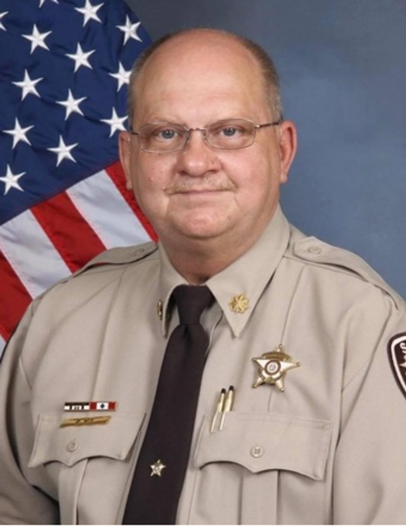 Roger "Donny" Don Wix