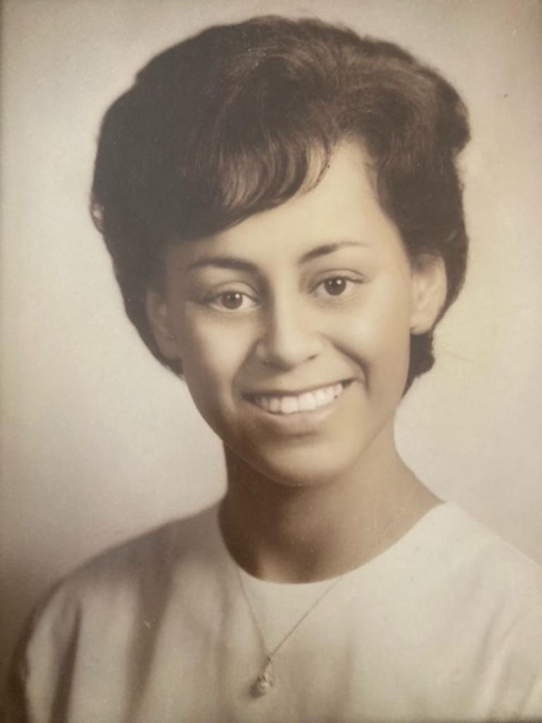 Lois J Holgin Profile Photo
